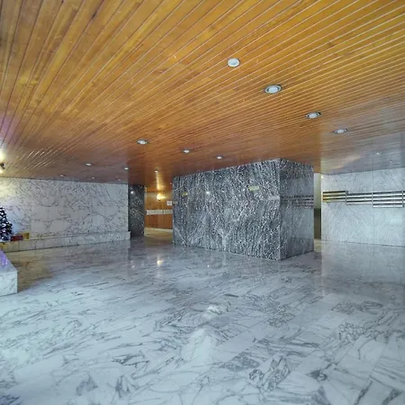 Apartment Immogroom - 100 M2 - Spacious - Terace - Parking - Air Conditioning *